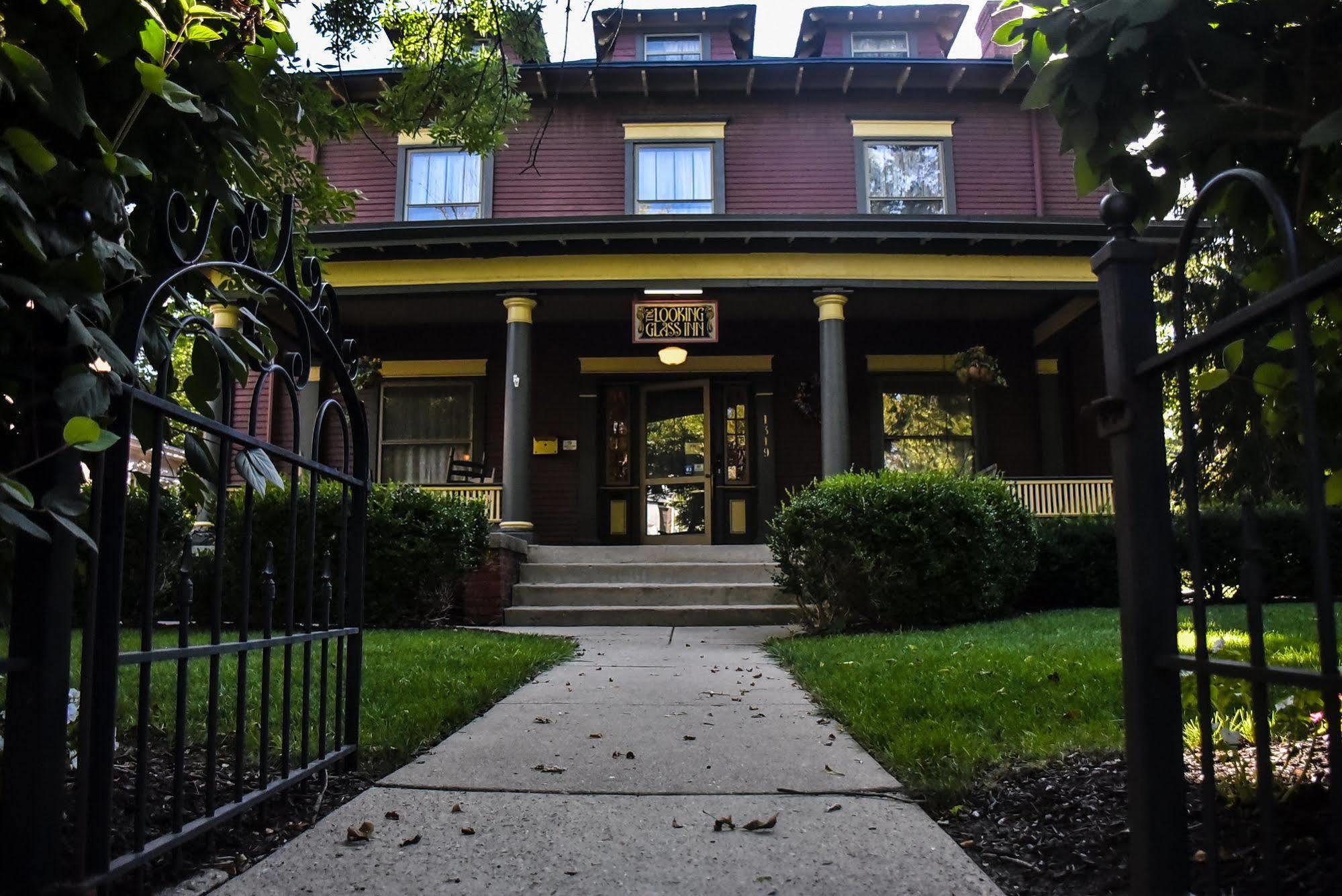 Looking Glass Inn Indianapolis Exterior foto