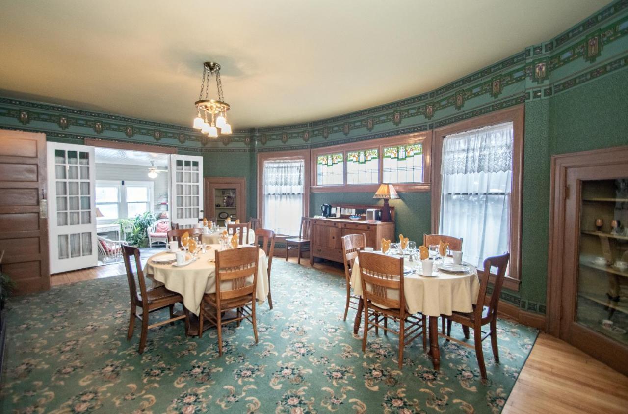 Looking Glass Inn Indianapolis Exterior foto